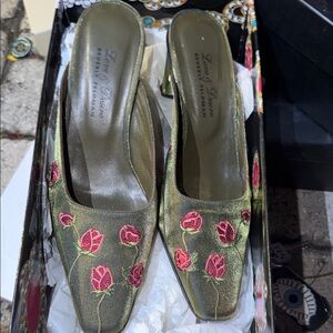 Beverly Feldman Green and Pink Floral Mules